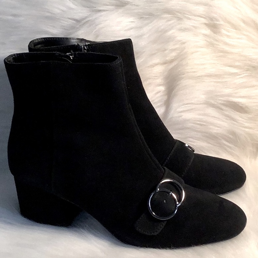 LIKE NEW🖤 Bleecker & Bond Women's Black Lacey Suede Ankle Boots